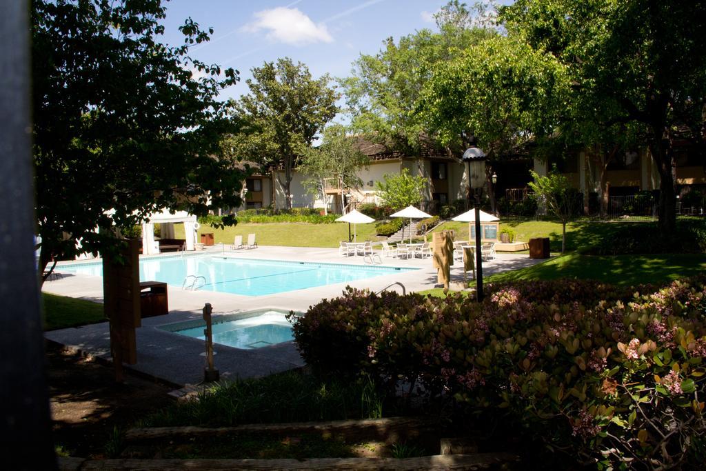 The Hotel Fresno Exterior foto
